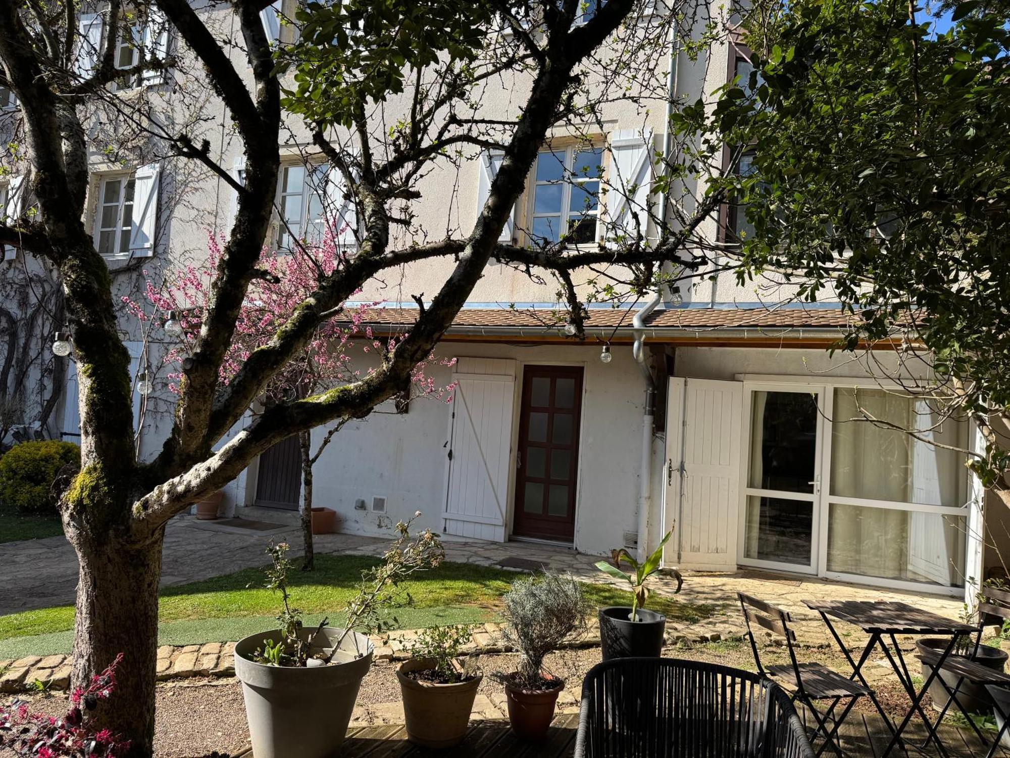La Villa Bis Vesoul Eksteriør billede